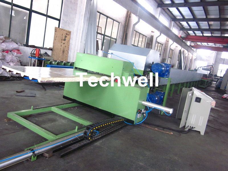 Eenvoudige het Comité van de Typepu Sandwich Machine voor Geïsoleerd Dak/Koude Zaal Ce
