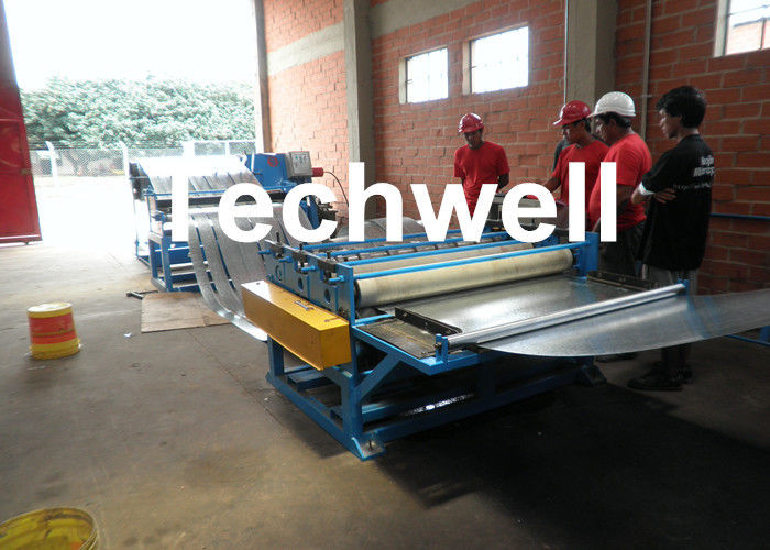 Het koolstofstaal, GI, Eenvoudige Scheurende de Machinelijn van het Kleurenstaal met Schroot windt Apparaat opnieuw op