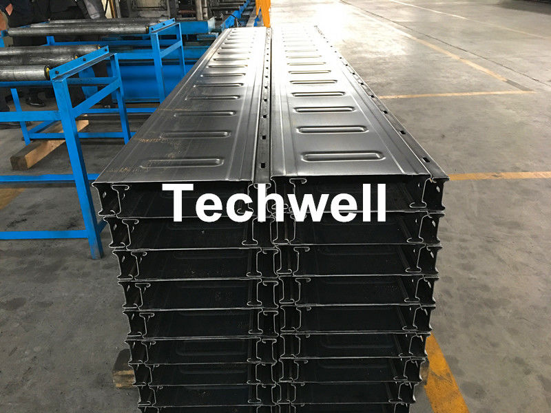 Ct-600 perforeerde het Laddertype het Broodje van het Kabeldienblad Vormt Machine, de Productielijn van het Kabeldienblad