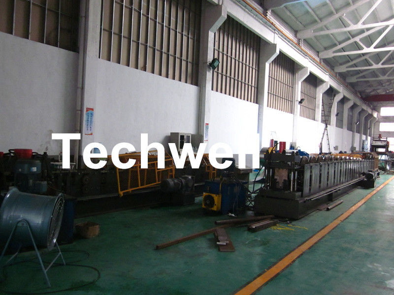 GI, Koolstofstaalhoge zijden Purlin walst het Vormen van Machine met Hand/Hydraulische Uncoiler koud