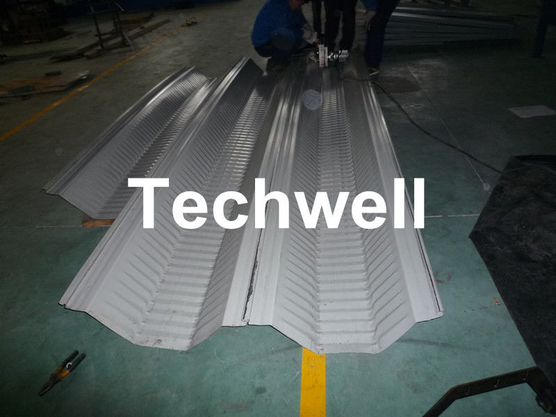 914-610 mobiel k-Spanwijdtebroodje die Machine voor 0.8 - 1.5mm K Spanwijdte Overspannen Dakcomité vormen
