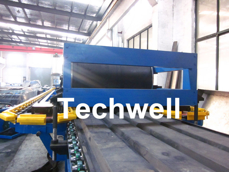 Pu Geïsoleerd Sandwichcomité die Machine met het Dubbele Type van Riemaandrijving, Koelsysteem vormen