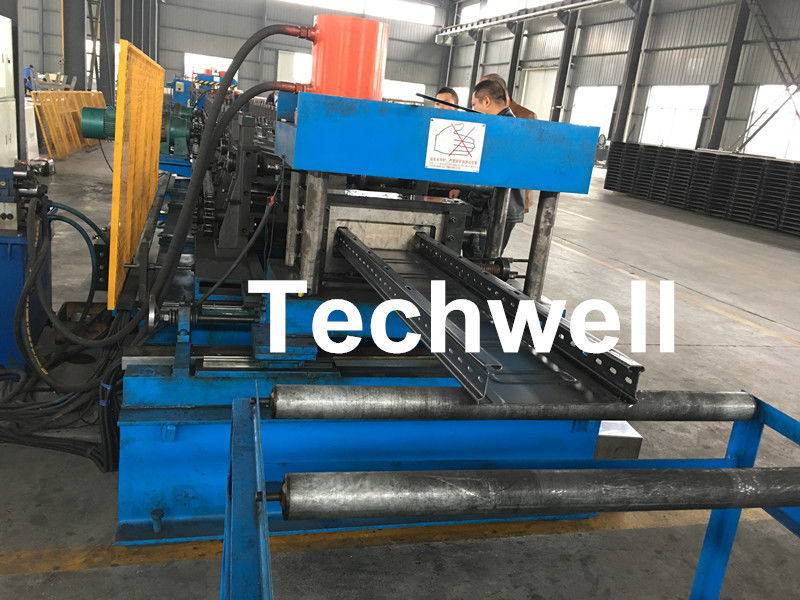 GCr dooft het Broodje van het de Kabeldienblad van de Behandelingsrol Vormt Machine met de Machine van de Ponsenpers