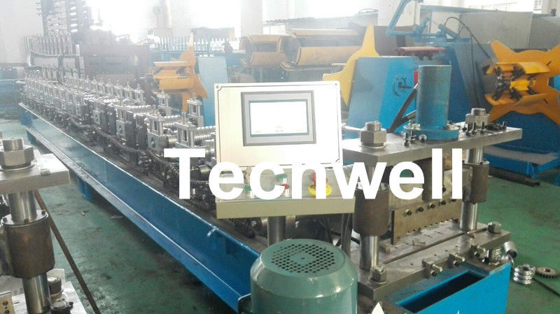 De leidende Structuur van het Kolomstaal walst het Vormen van Machine om Golfbladcomité met koud 0.30.7mm Dikte Te maken