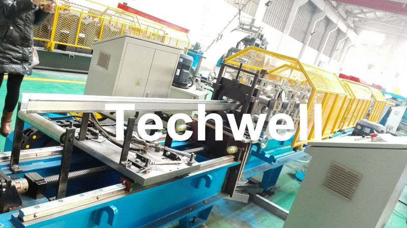 Ketting van het Kanaalbroodje van de Transmissiehoed Machine vormen/Furring-Kanaalbroodje die Machine met 18 het Vormen zich Posten vormen
