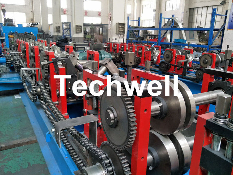 Het automatische Verwisselbare Broodje dat van C/van Z Purlin Machine met Hydraulisch Scherp Type vormt