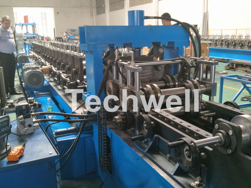 Het blauwe Broodje die van het Kabeldienblad Machine met Stempelmachine & Hydraulische Pre vormen - het Snijden Apparaat