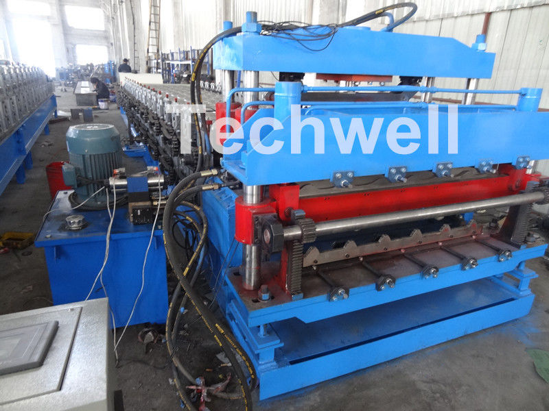 Tegelbladen & de Bladen Dubbel Laagbroodje die van de Dakbekleding Machine met Hydraulisch Knipsel vormen