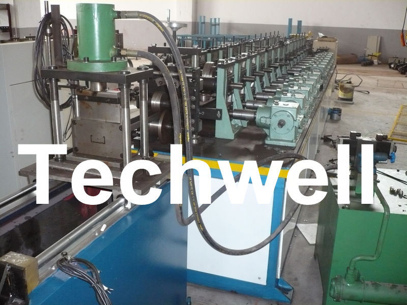 Gimbal het Kanaal van U van de Versnellingsbakaandrijving walst het Vormen van Machine voor het Kanaal van Staalu, u-Sectie, u-Profiel koud