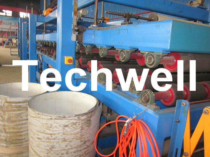 Automatische de Sandwichcomité van de Rotswol Lijnmachine voor Geïsoleerde de Sandwichcomités van de Dakmuur