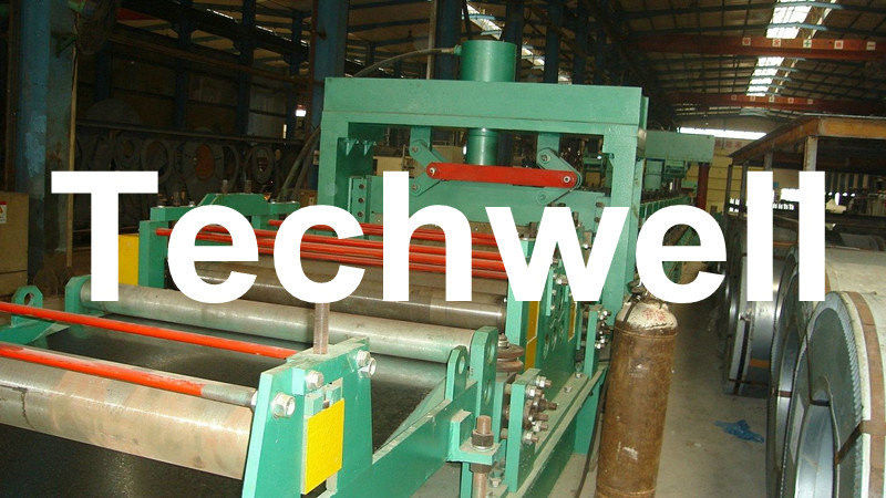 4 - 8m/min het Comité van de Staalsilo Golfmuur Broodje die Machine voor Gegalvaniseerd Blad vormen