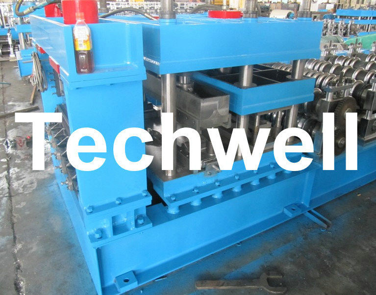 1250mm Materiële Breedte, Staalmetaal Golfcomité die Machine met Ponsen vormen