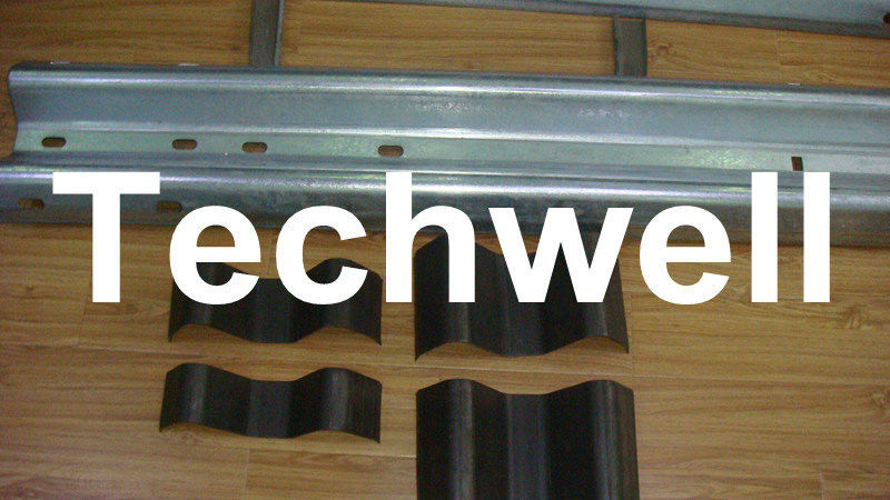 Automatisch PLC de Vangrailbroodje dat van de Controleweg Machine met 10-12 m/min het Werk Snelheid vormt